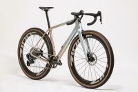 Avona Callis, SRAM Force XPLR 13s, Rose