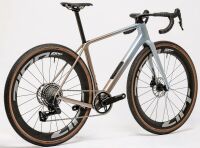 Avona Callis, SRAM Force XPLR 13s, Rose